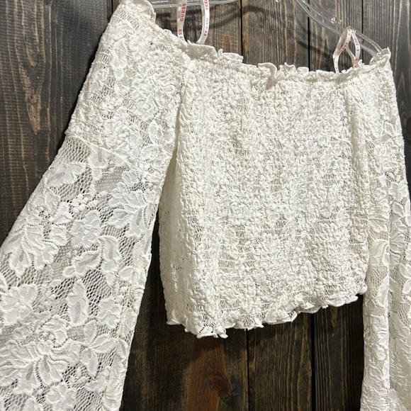 Guess Off Shoulder Lace Crop Top S Flare Bell Sleeves Festival Stretch Boho - Picture 3 of 8